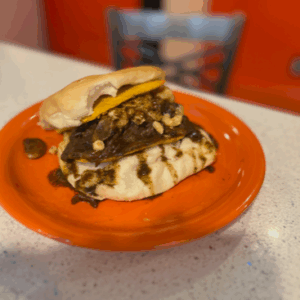 Oxtail Beef Pattie w/ Mac n Cheese & Coco Bread